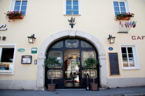 Hotel Restaurant Goldener Anker, Hainburg An Der Donau, Österreich